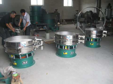 振動(dòng)篩分機(jī) 振動(dòng)篩分機(jī)
